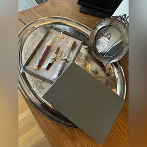 Boxed Maroon Grooming Set New